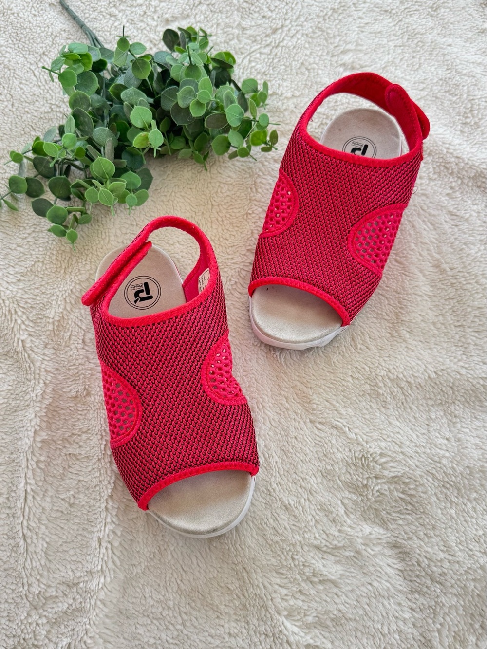 Propet Open-Toe Mesh Sandals - bright red pink size 8W
